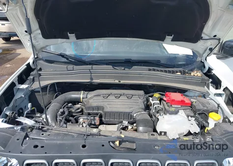 2023 Jeep Renegade Upland 4X4 from USA, damaged, VIN ZACNJDB13PPP68816